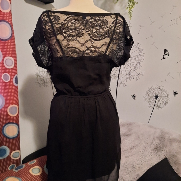 Black Laced Back and Shoulders Midi Dress - Picture 2 of 4